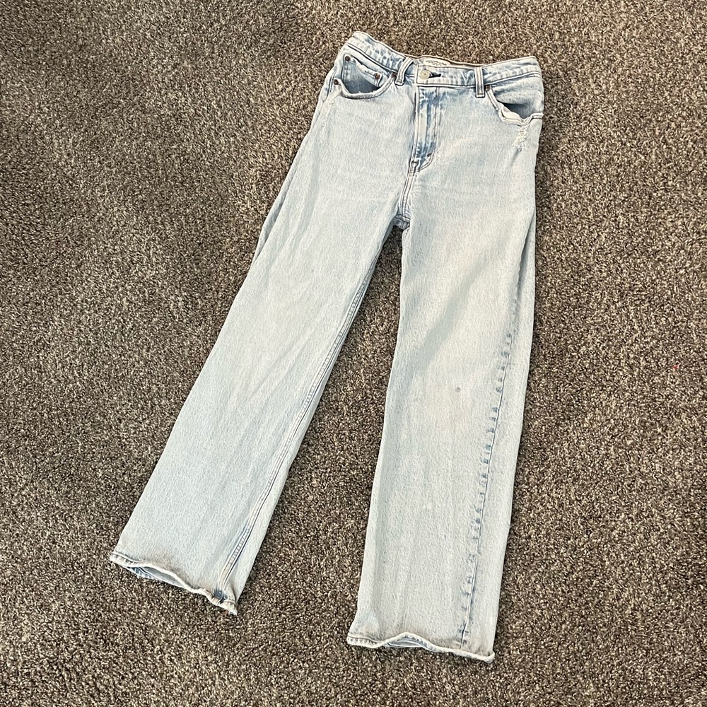 Abercrombie and Fitch 90s Relaxed Jean High Rise
